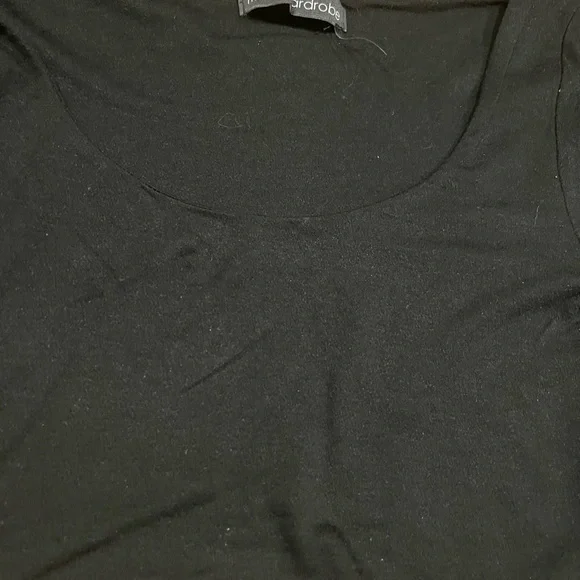 Naked wardrobe crop top nwot - Picture 2 of 6